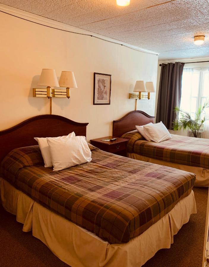 Ledge Rock At Whiteface Hotel Wilmington Ngoại thất bức ảnh