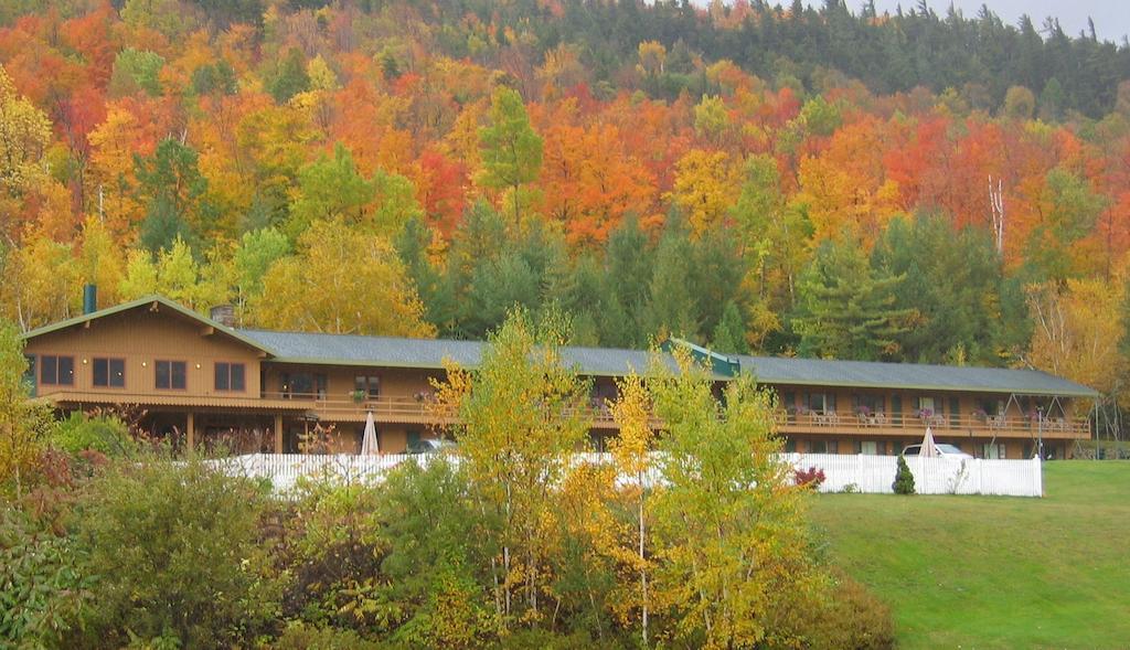 Ledge Rock At Whiteface Hotel Wilmington Ngoại thất bức ảnh