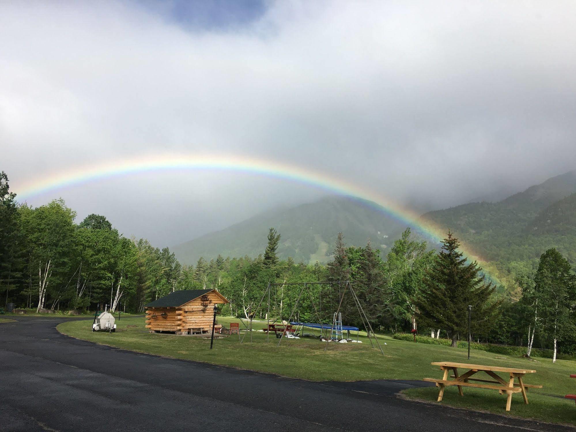 Ledge Rock At Whiteface Hotel Wilmington Ngoại thất bức ảnh