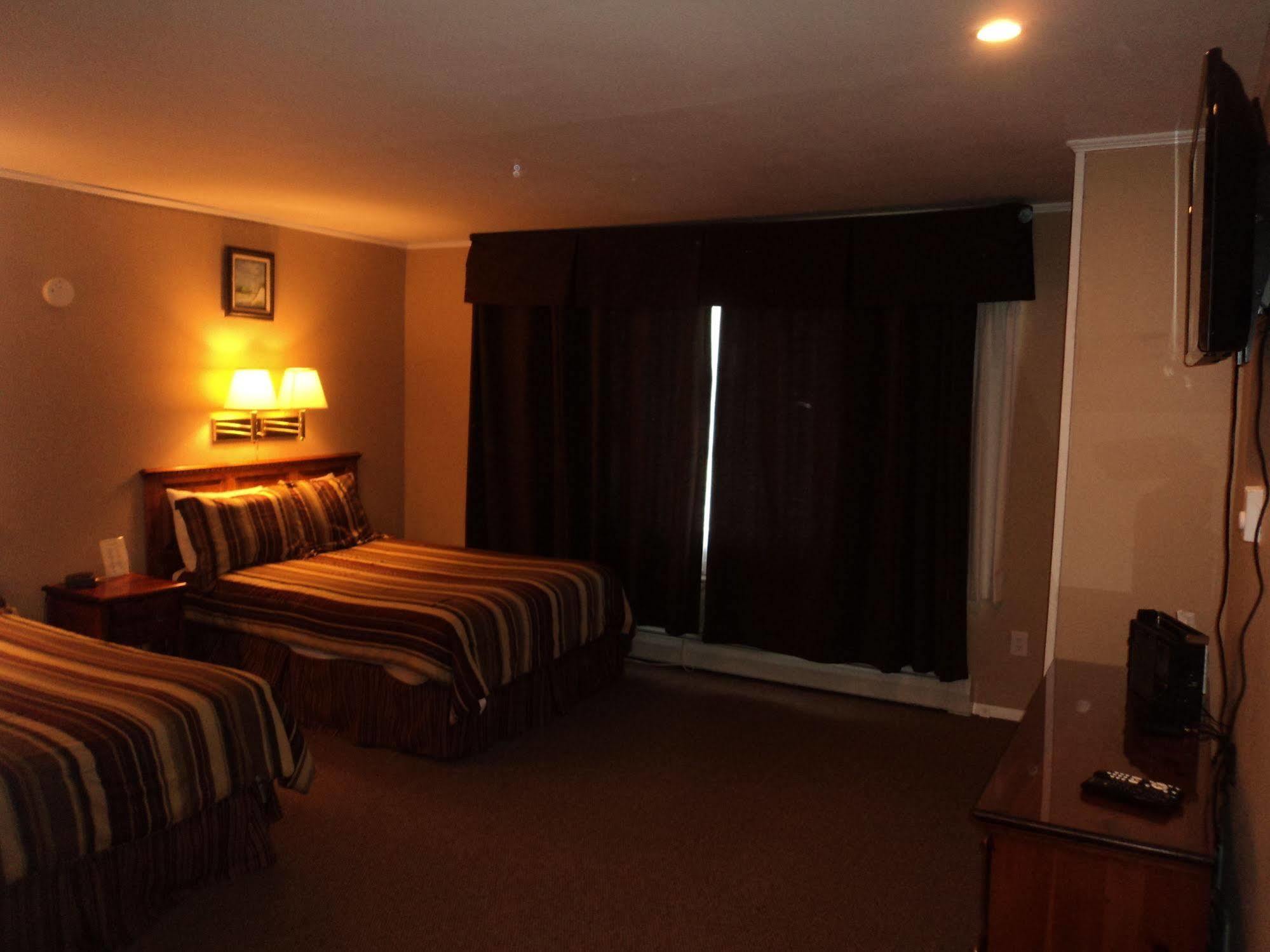 Ledge Rock At Whiteface Hotel Wilmington Ngoại thất bức ảnh